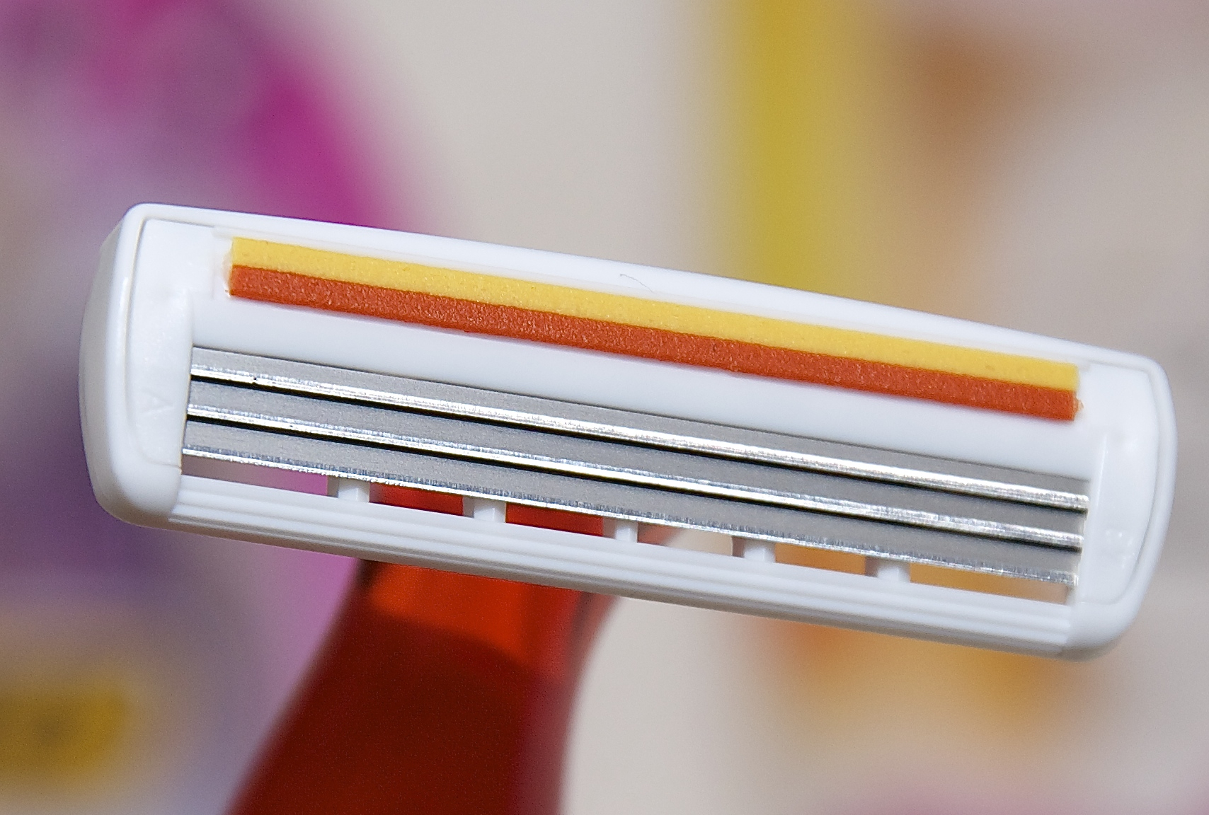 bic_soleil_lady_closeup
