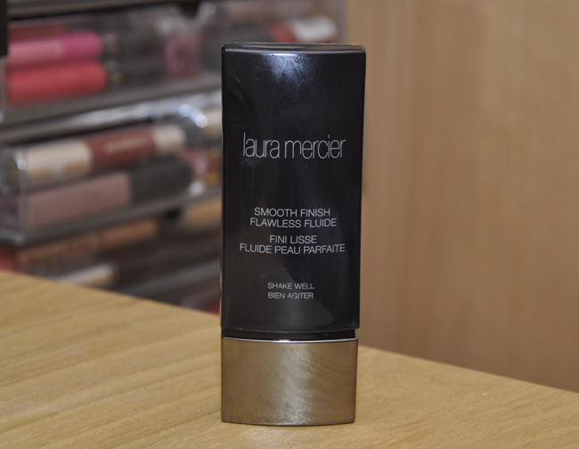 laura_mercier_fluide_flawless