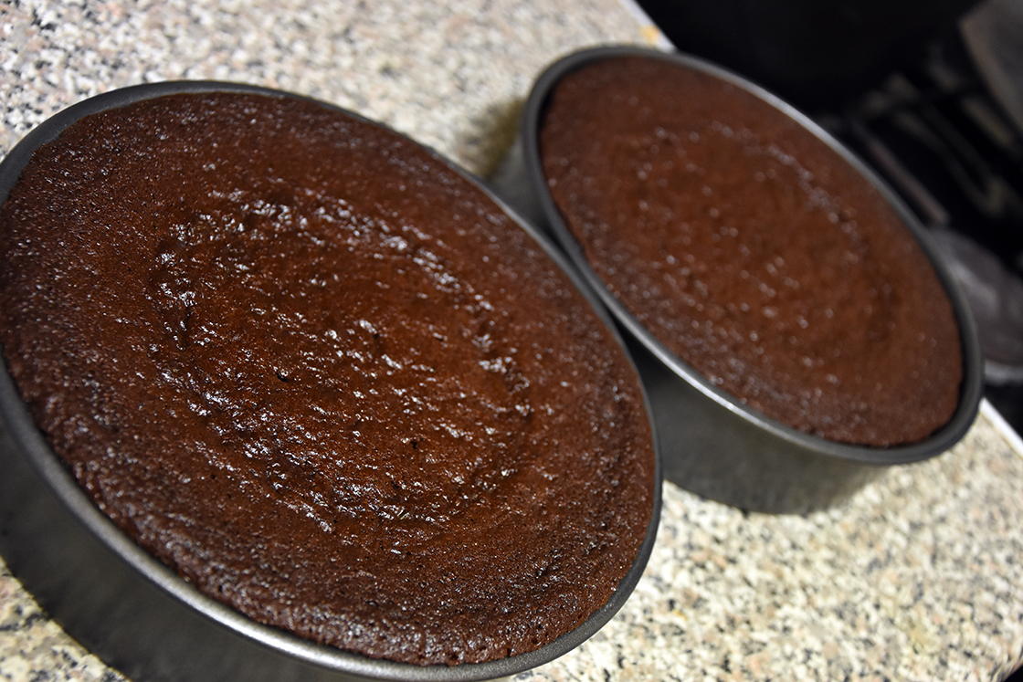 hobbycraft-anti-gravity-cake5